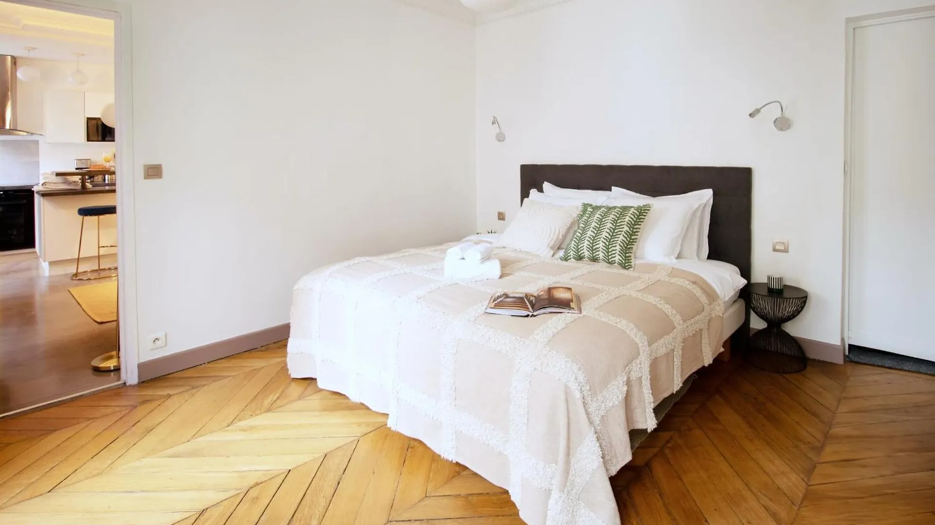 Montmartre & Batignolles - Cityapartmentstay Paříž Apartmán