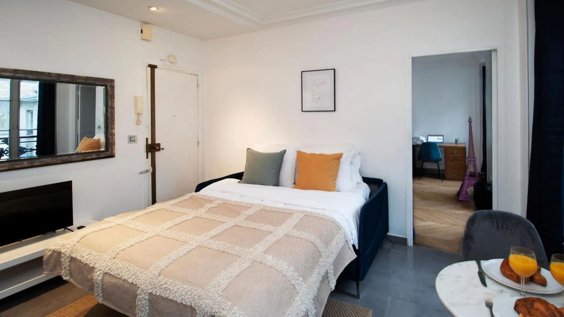 Montmartre & Batignolles - Cityapartmentstay contacts